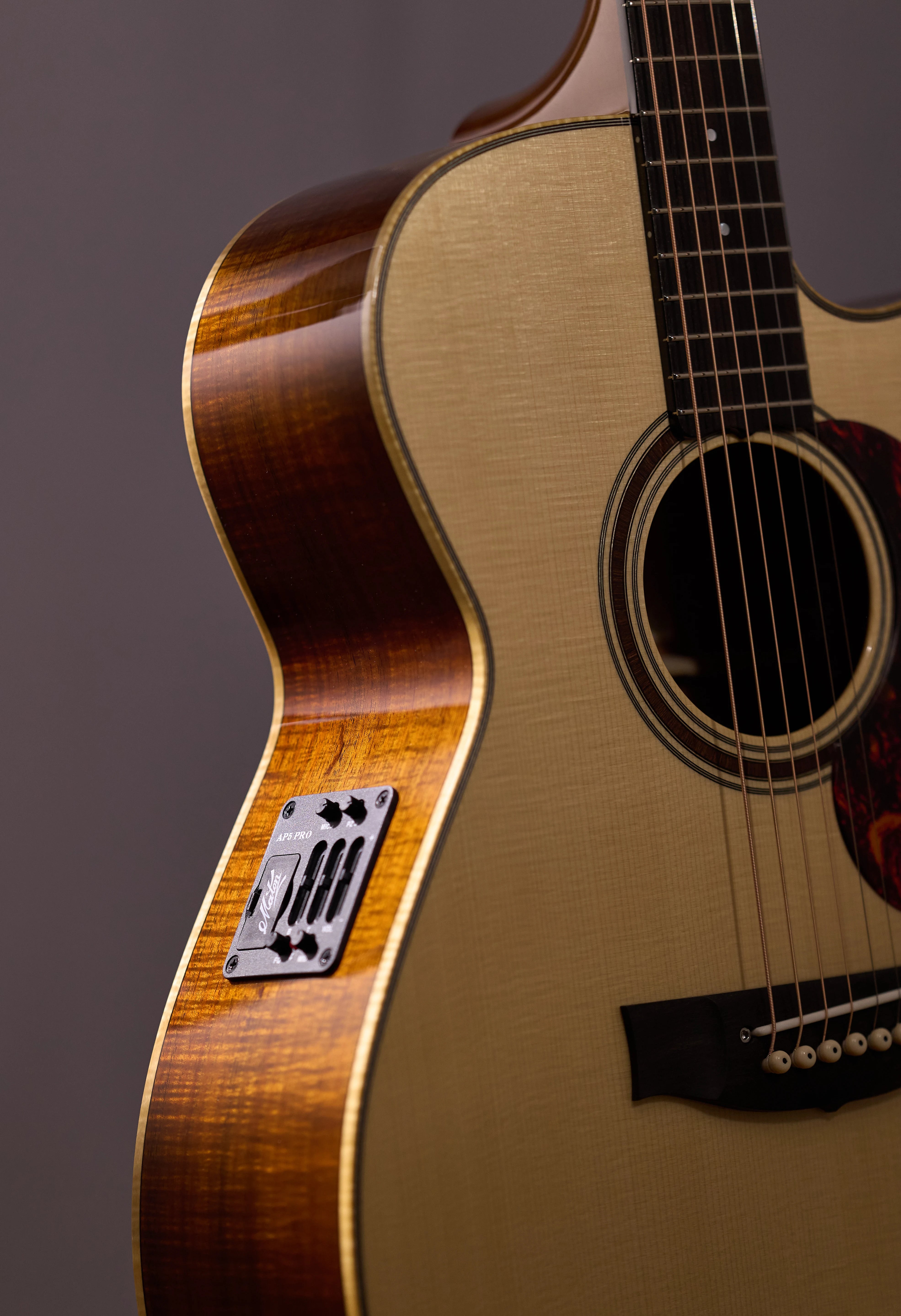 Maton Master Built L.E. May